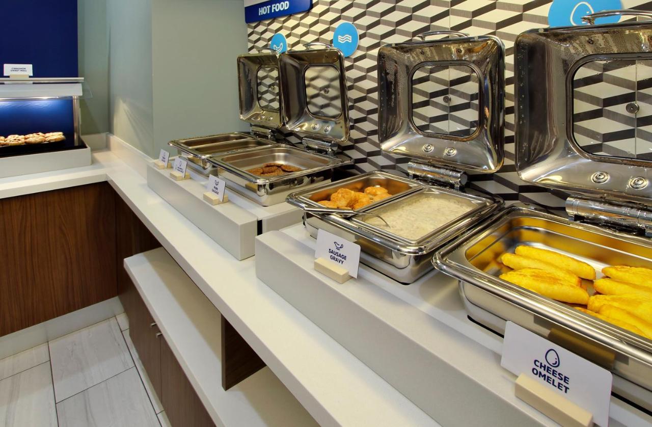 Holiday Inn Express - Gulfport Beach By Ihg 외부 사진