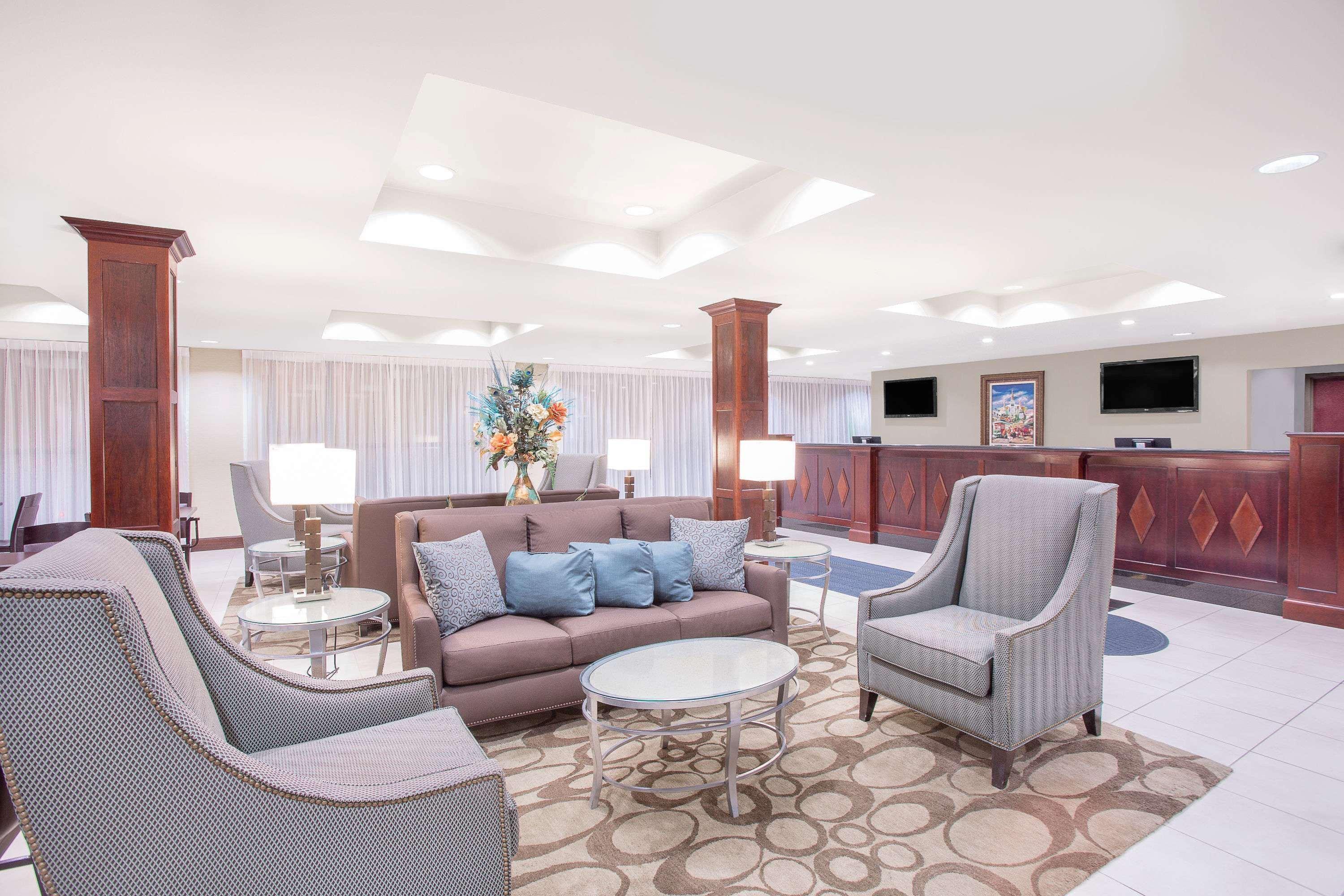 Holiday Inn Express - Gulfport Beach By Ihg 외부 사진