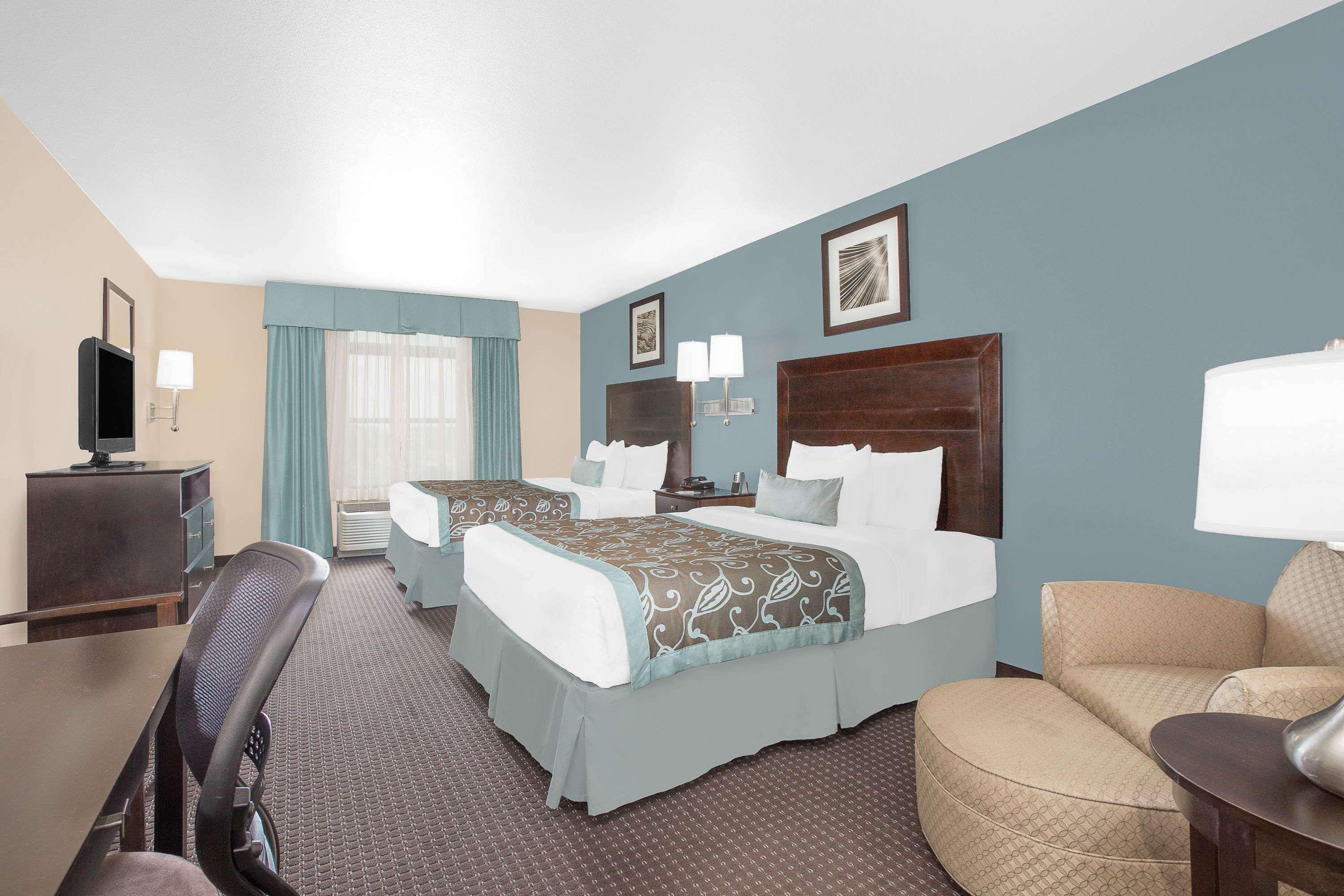 Holiday Inn Express - Gulfport Beach By Ihg 외부 사진