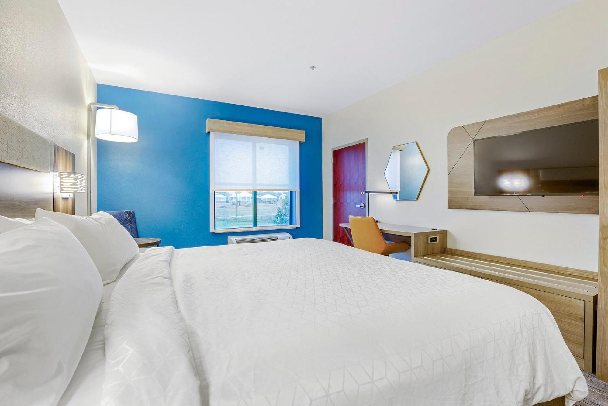 Holiday Inn Express - Gulfport Beach By Ihg 외부 사진